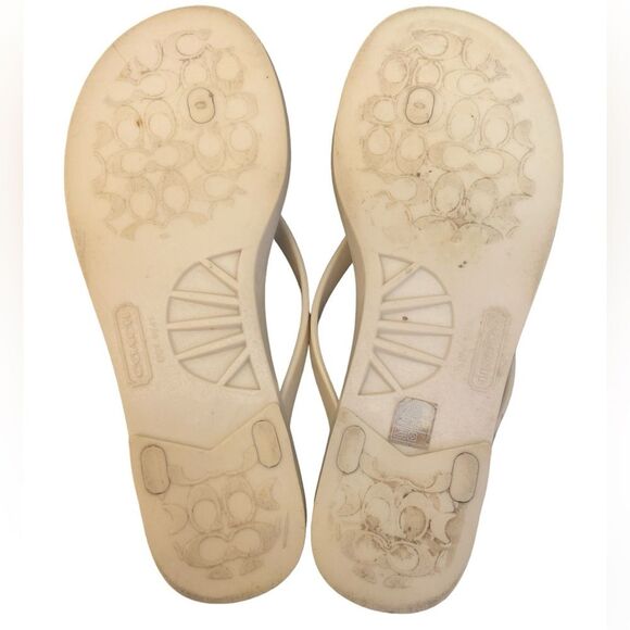COACH NewYork Landon Beige Thong Jelly Flip Flops Sandals w/GoldTone Bow Size 6B - Picture 4 of 4